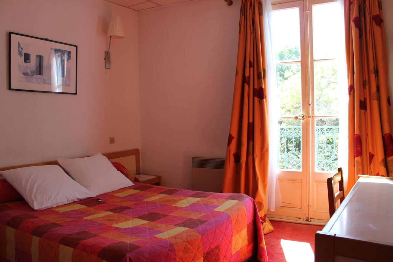 Hotel Du Champs De Mars Beziers Room photo